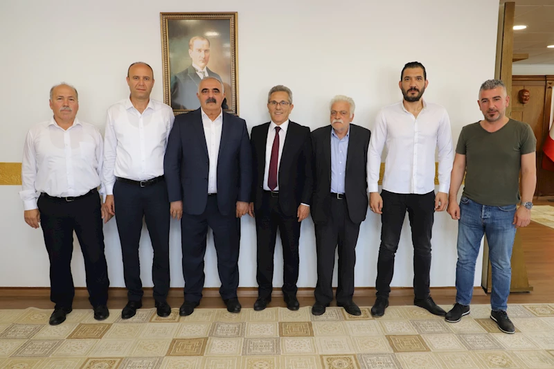 Başkan Tetik;  “NAZİLLİ ESNAFININ SORUNLARINI BİLİYORUZ”