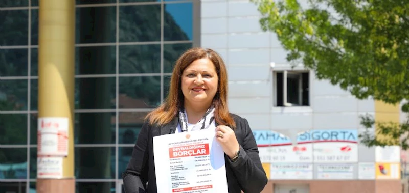 BAŞKANIMIZ BURCU KÖKSAL BELEDİYENİN BORCUNU AÇIKLADI