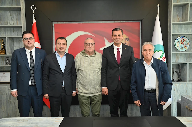 Duayen Gazeteci Yavuz Donat’tan Başkan Zeyrek’e tebrik ziyareti