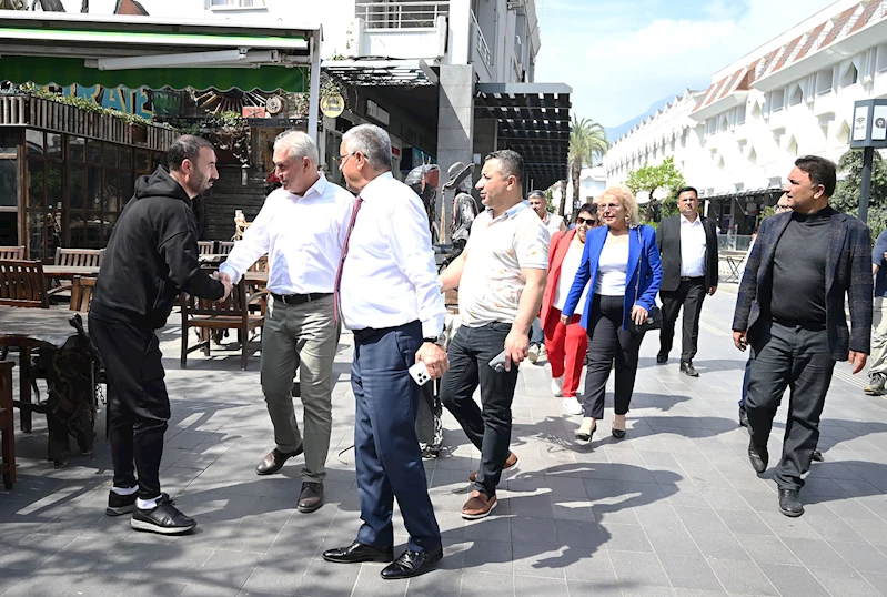Başkan Topaloğlu’ndan esnafa teşekkür ziyareti