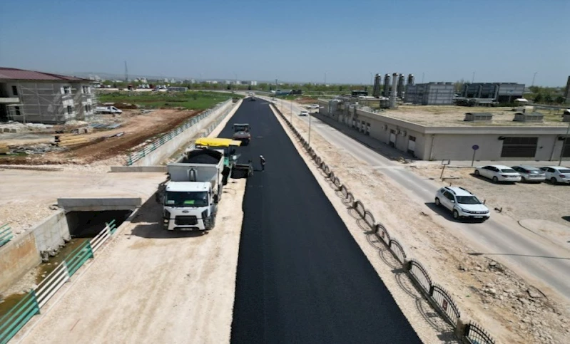 Büyükşehir’den Akçakale Yolunda Asfalt Çalışması