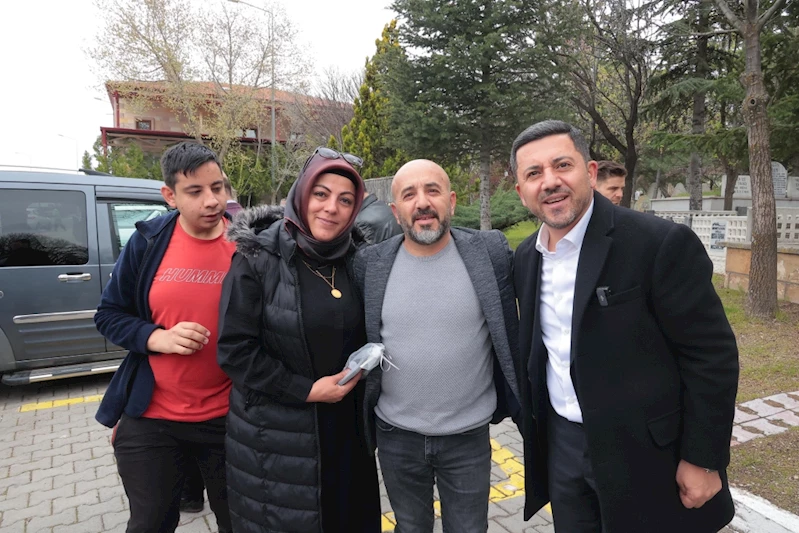 Nevşehir Belediyesi Tarafından Mezarlıklarda Yasin-İ Şerif, Tesbih Ve Gül Suyu Dağıtıldı