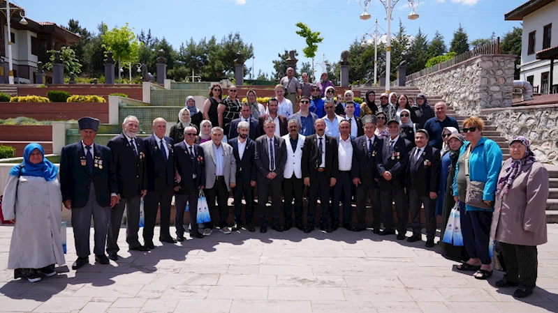 YUNUSEMRE’DEN ANNELER GÜNÜ ETKİNLİĞİ