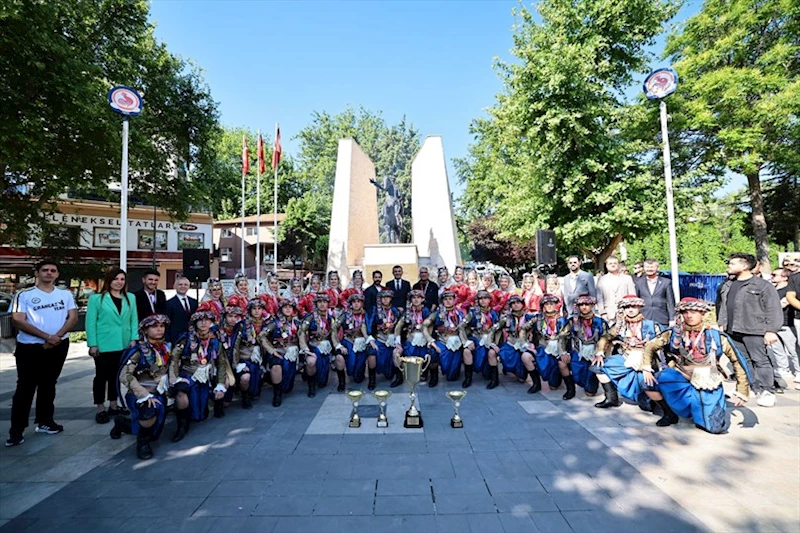 Şampiyonluk sevincini Başkan Çavuşoğlu ile paylaştılar