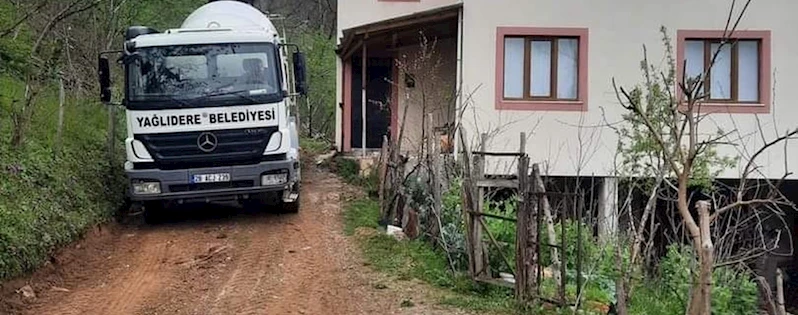 YOL BETONLAMA ÇALIŞMALARI DEVAM EDİYOR