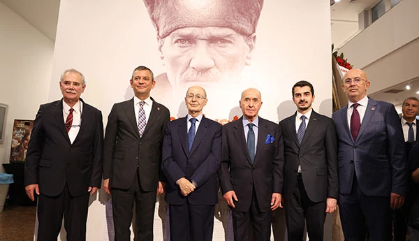 100 Yılın Tanığı: Cumhuriyet Sergisi Açıldı