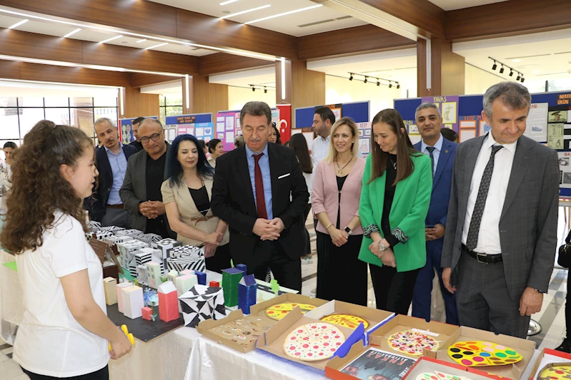 Ali Rıza Çevik Orta Okulu Öğrencilerinden Sanat Sergisi