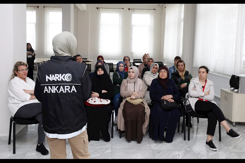 Annelere Uyuşturucuyla Mücadele Eğitimi