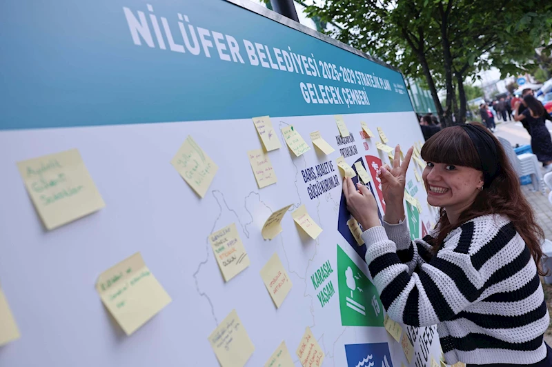 Üniversiteli gençler festivalde eğlenerek stres attı