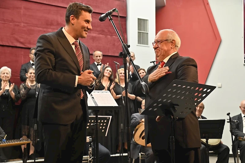 Selim Öztaş Korosundan Manisa’da Musiki Ziyafeti