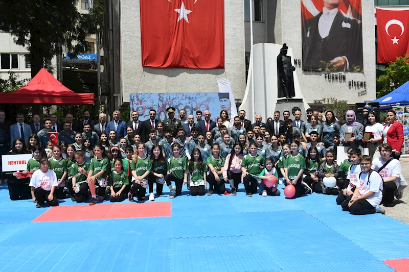 BAŞKAN ERDEM 19 MAYIS ATATÜRK
