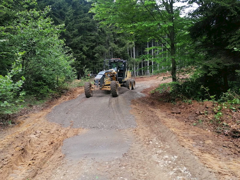 ANMA TÖRENİ ÖNCESİ YOL SORUNUNA NEŞTER VURULUYOR