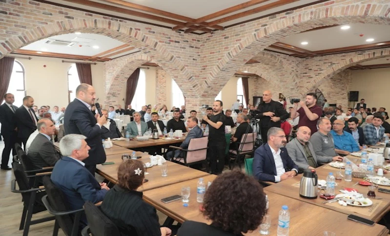 Başkan Gülpınar, 1 Mayıs’ı İşçilerle Kutladı