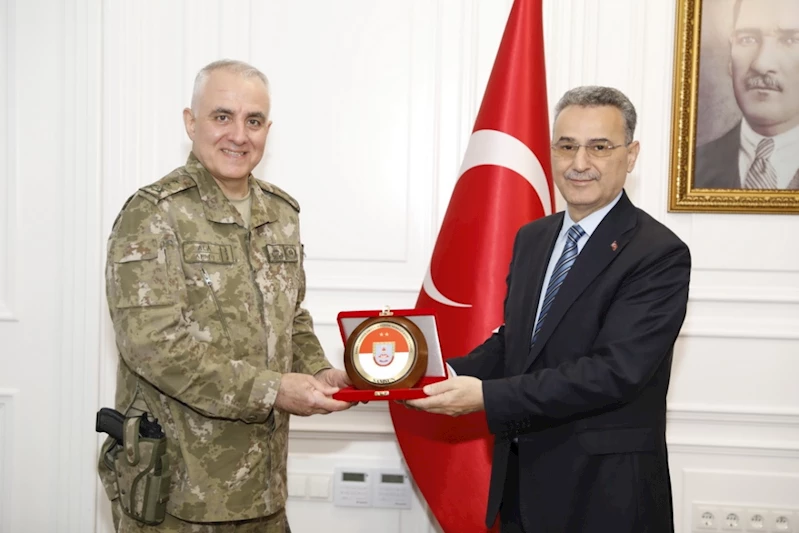 GARNİZON KOMUTANI DAVUT ALÂ’DAN HAYIRLI OLSUN ZİYARETİ