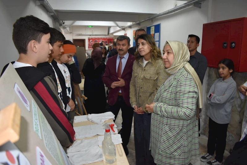 Başkan Seyhan Kılınçarslan, “TÜBİTAK 4006 Bilim Fuarına Katıldı.