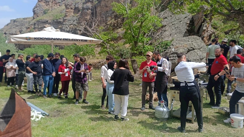 KOCASİNAN GENÇLİK KULÜBÜ, KAMP ETKİNLİĞİYLE EŞSİZ BİR GÜN YAŞADI