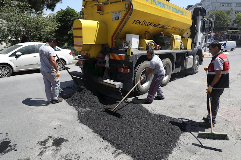 Asfaltlama ve kilit taşı yenileme çalışmaları devam ediyor