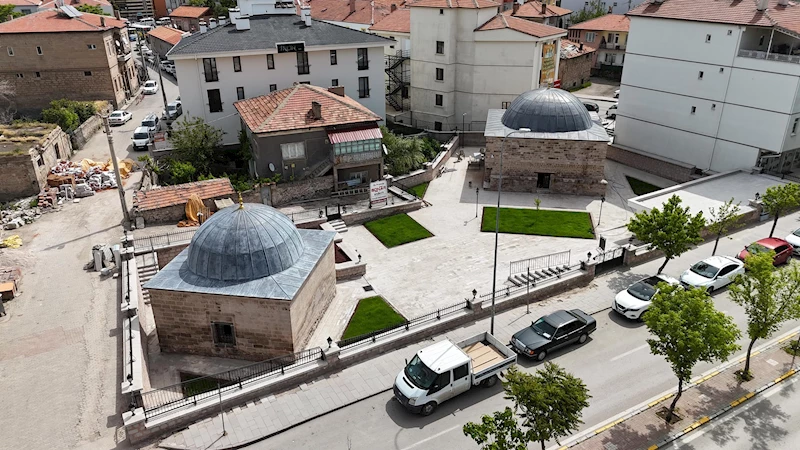 ASLINA UYGUN OLARAK RESTORE EDİLEN PİR ALİ SULTAN TÜRBESİ GÖRENLERİ HAYRAN BIRAKIYOR