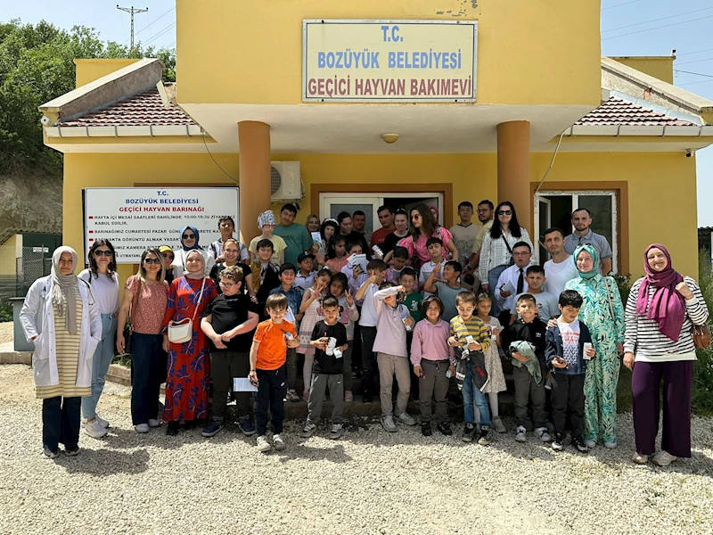-ÖZEL ÖĞRENCİLERDEN BAKIMEVİNE ZİYARET