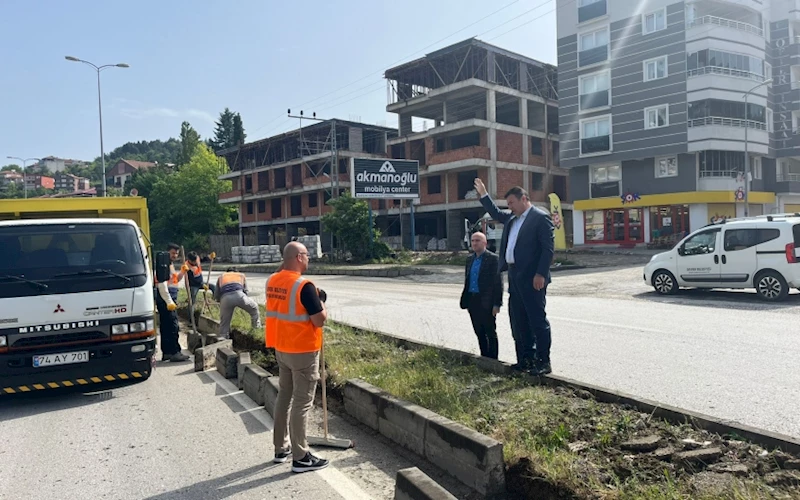 BAŞKAN ULUPINAR, “EKİPLERİMİZ İLÇEMİZİN DÖRT BİR YANINDA ÇALIŞMALARINI SÜRDÜRÜYOR”