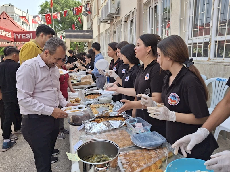 Başkan Yardımcısı Baytekin okul kermesine katıldı