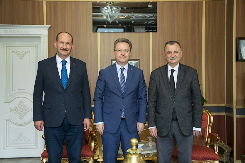 VALİ ÜNLÜ’DEN BAŞKAN BALABAN’A HAYIRLI OLSUN ZİYARETİ