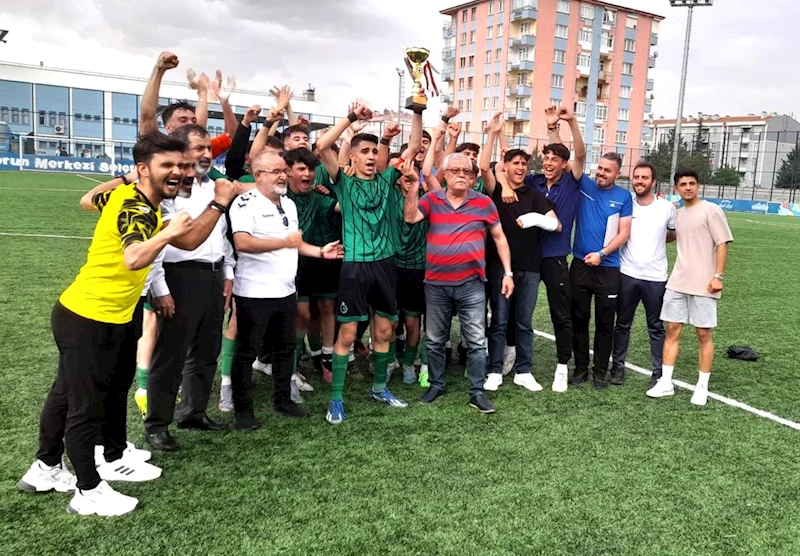 KARATAY BELEDİYESPOR U17 FUTBOL TAKIMI, LİGİNDE ŞAMPİYON OLDU