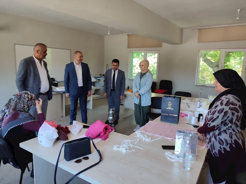 MUHTARLIK ZİYARETLERİYLE İZMİT’TE DAYANIŞMA ARTIYOR