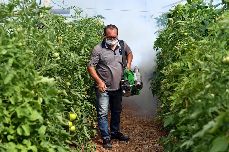 Mersin Büyükşehir’den Yine Bir İlk; ‘Üreticilere Sisleme Makinesi Desteği’