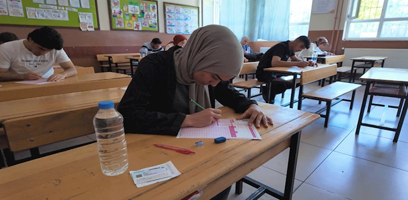 SİVEREK’TE GERÇEĞİNİ ARATMAYAN YKS DÜZENLENDİ