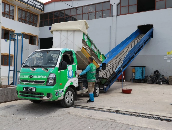HALİLİYE BELEDİYESİ, SIFIR ATIK MARKETLER İLE ÖRNEK OLUYOR