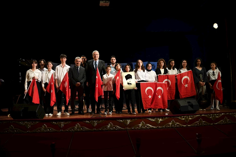 Mamak Belediyesi Kursiyerlerinden Müzik Ziyafeti