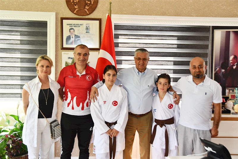 Milli karatecilerden Başkan Topaloğlu