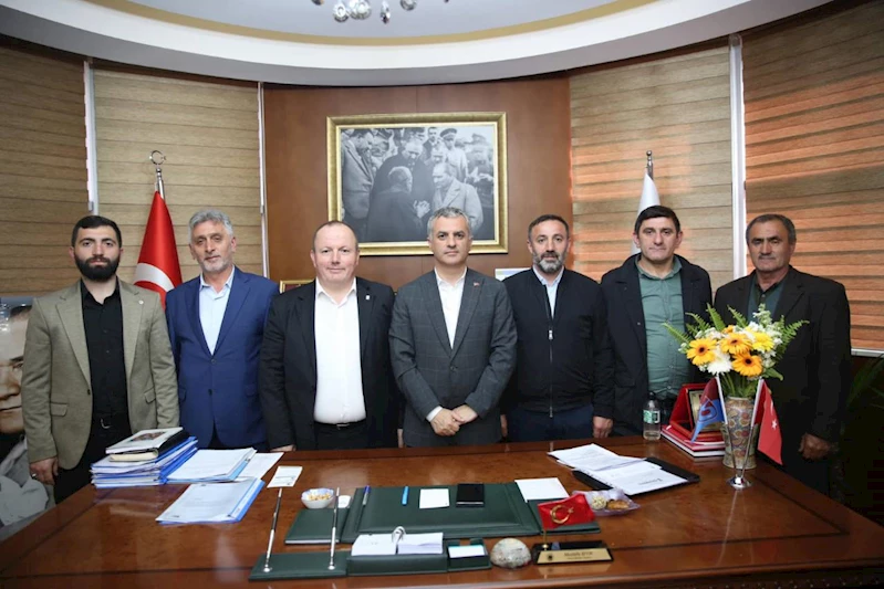 CAMİ YAPTIRMA VE YAŞATMA DERNEĞİ YÖNETİMİNDEN BAŞKANIMIZA HAYIRLI OLSUN ZİYARETİ