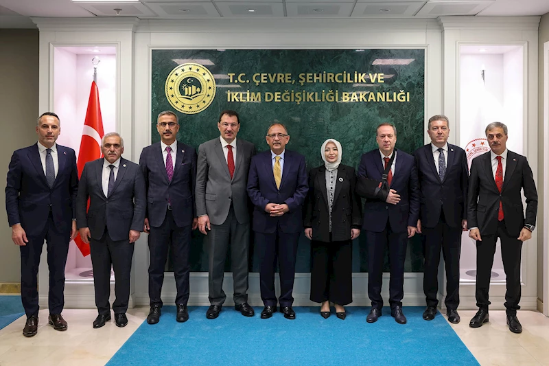 Alemdar ve Sakarya heyeti Bakan Özhaseki ile Sakarya’yı konuştu: “Şehri geleceğe sağlam adımlarla hazırlayacağız”