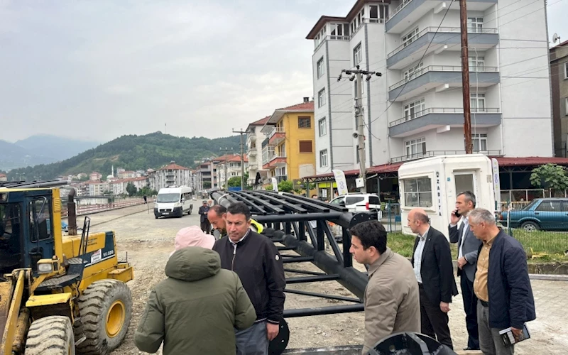 BAŞKAN ULUPINAR ÇALIŞMALARI YAKINDAN TAKİP EDİYOR