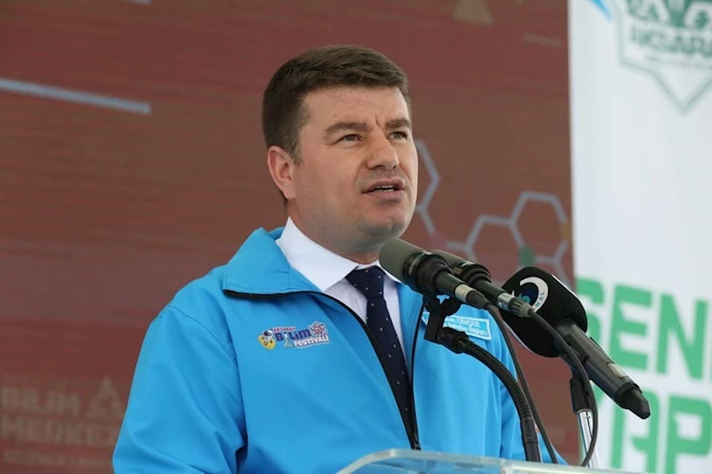 GÖZLER AKSARAY BİLİM FESTİVALİNE ÇEVRİLDİ