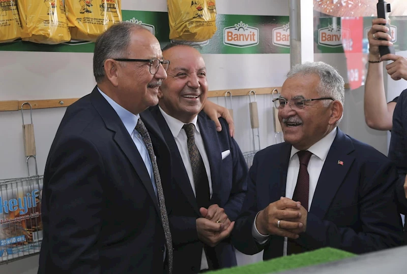 Bakan Özhaseki, Başkan Büyükkılıç ile Pınarbaşı’ya Çıkarma Yaptı