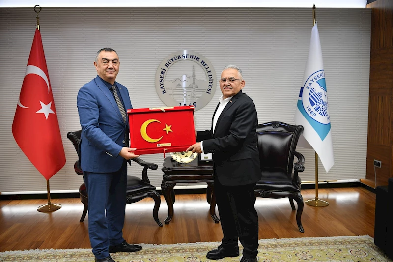 KAYSO Heyetinden Başkan Büyükkılıç’a Tebrik Ziyareti