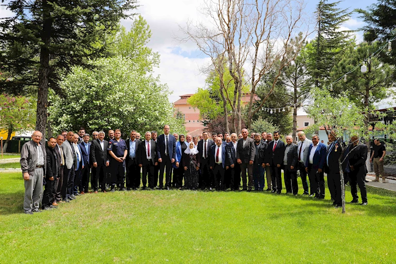 İLÇE KAYMAKAMI DOĞAN CAN KANDEMİRE VEDA PROGRAMI
