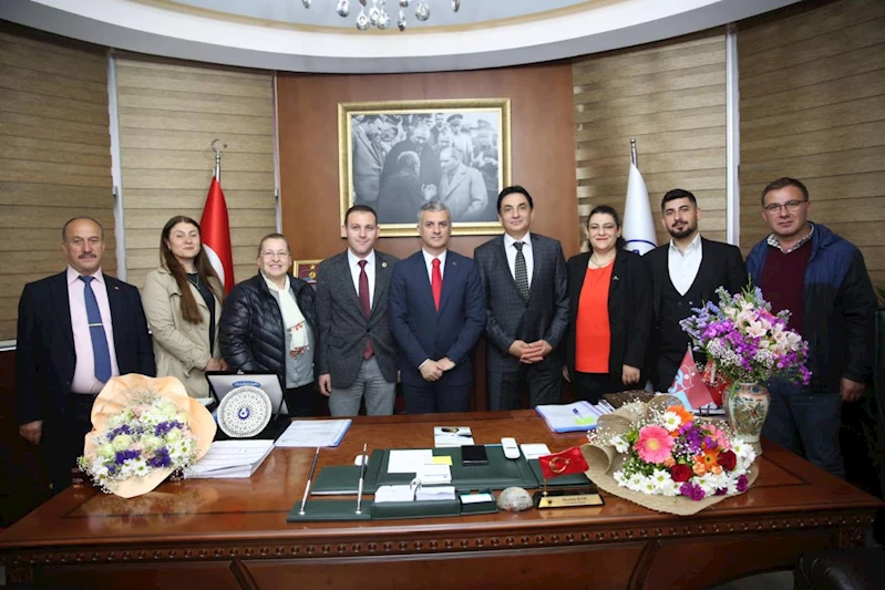 CHP MAÇKA İLÇE YÖNETİMİNDEN BAŞKANIMIZA HAYIRLI OLSUN ZİYARETİ