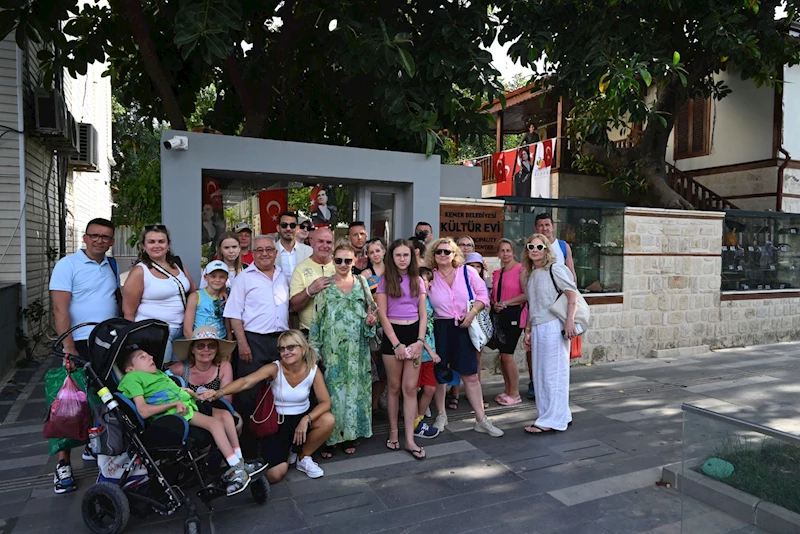 Kültür Evi’ne ilk turist kafilesi geldi