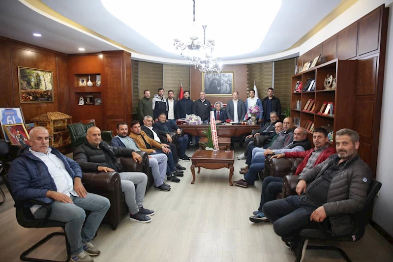 ÇAMLIYURT MAHALLE SAKİNLERİMİZDEN BAŞKANIMIZA HAYIRLI OLSUN ZİYARETİ