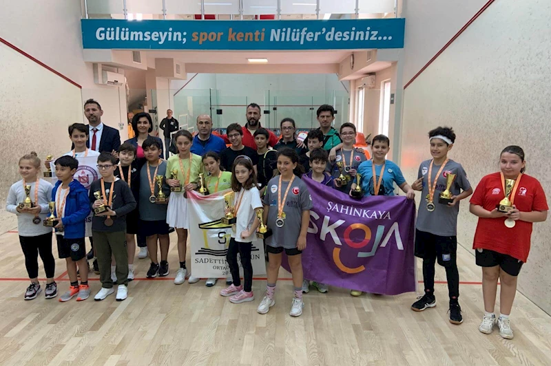 Spor şenliklerinde kupa ve madalya heyecanı sürüyor
