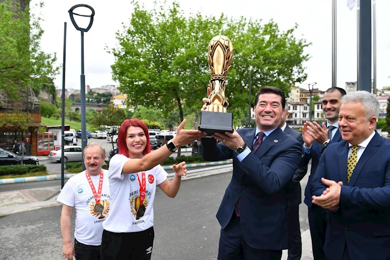 Ortahisar Belediyesi’nde şampiyonlara coşkulu karşılama