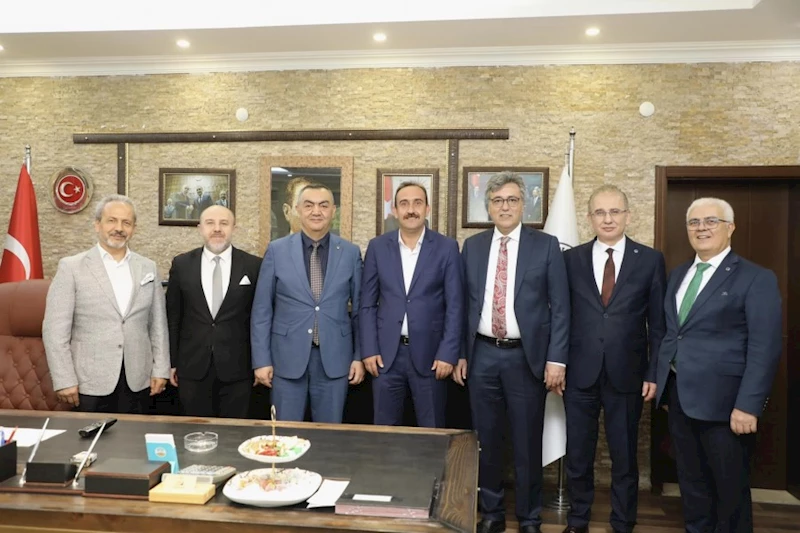 Kayseri Sanayi Odası (KAYSO) Yönetim Kurulu Başkanı Sn. Mehmet Büyüksimitçi, KAYSO Yönetim Kurulu Üyeleri, Mimarsinan OSB Başkanı Sn. Lütfü Çarşıbaşı, Belediye Başkanımız Av. Mustafa İlmek
