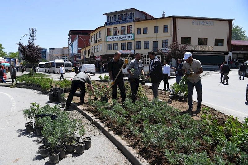 MUŞ BELEDİYESİ’NDEN ŞEHRE RENK KATAN DOKUNUŞLAR