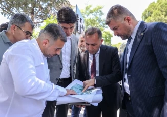 Başkan Görkem Duman İZSU yetkilileri ile sahada