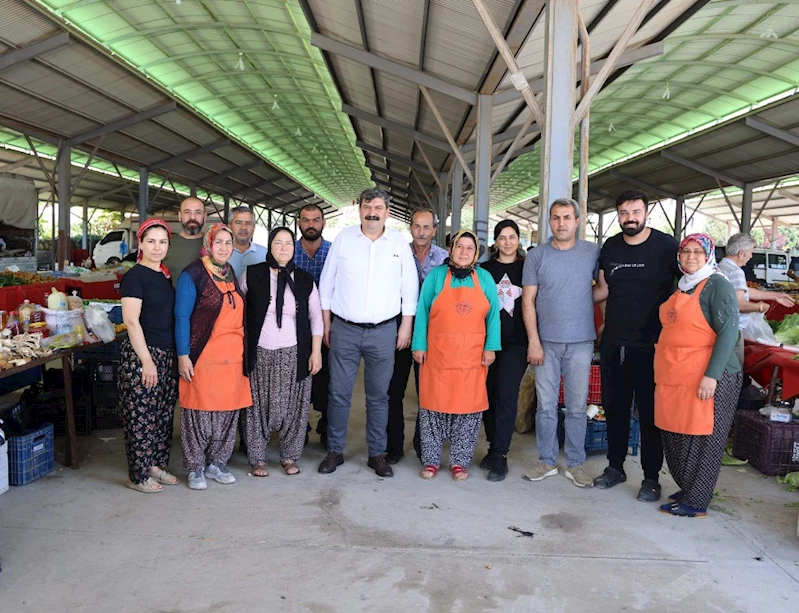 BAŞKAN YILDIZ, ÜRETİCİ VE KÖYLÜ PAZARINI GEZDİ