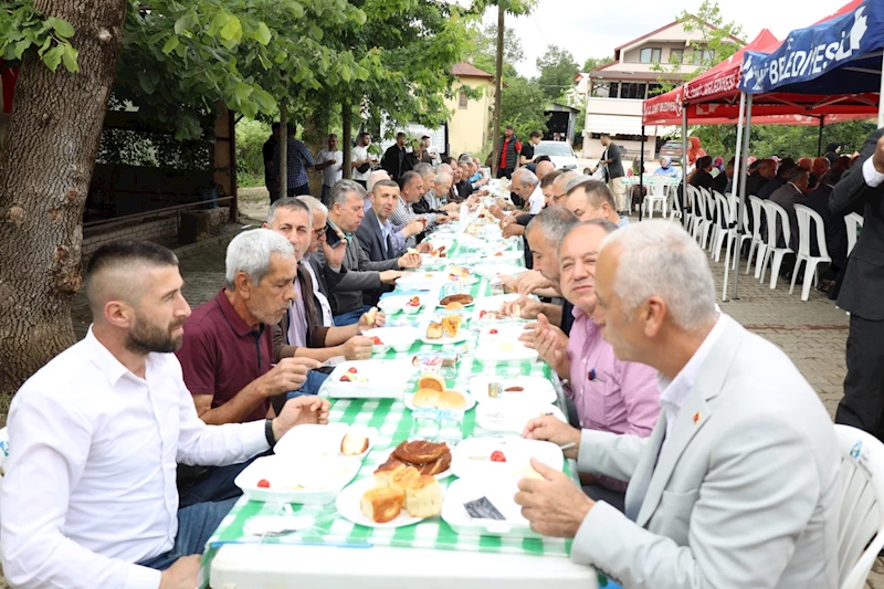 İZMİT BELEDİYE KOORDİNELİ ÇALIŞMAK ADINA KIRSAL MAHALLELERİN MUHTARLARINI DİNLEDİ